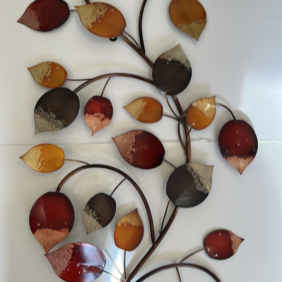 UNBRANDED HOME ACCENT/DECOR. LEAVES ON BRANCH - Picture 2 of 6